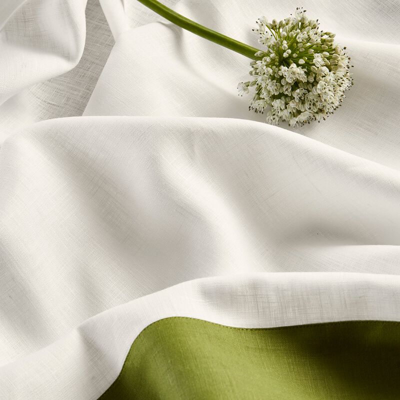 Solino Home Contempo 100% Linen Table Throw &ndash; Handcrafted, Machine Washable, Perfect for Holiday and Everyday Dining