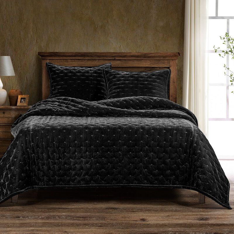 Stella Pintuck Black King Quilt Set image number 1