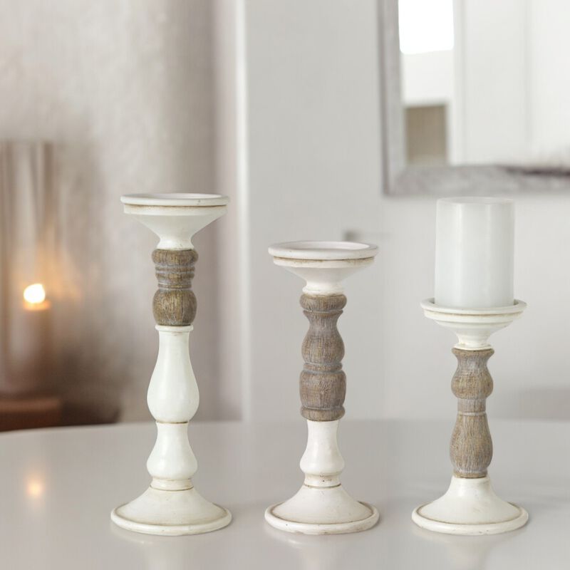 Set of 3 Decorative Candle Holders for Home D&eacute;cor and Elegant Lighting