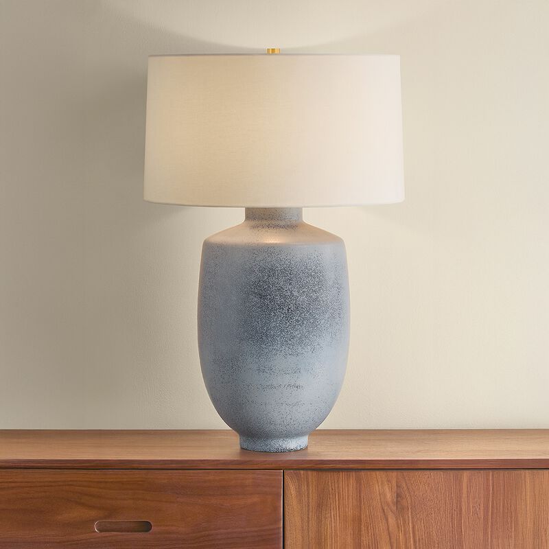 Hensonville Table Lamp image number 1