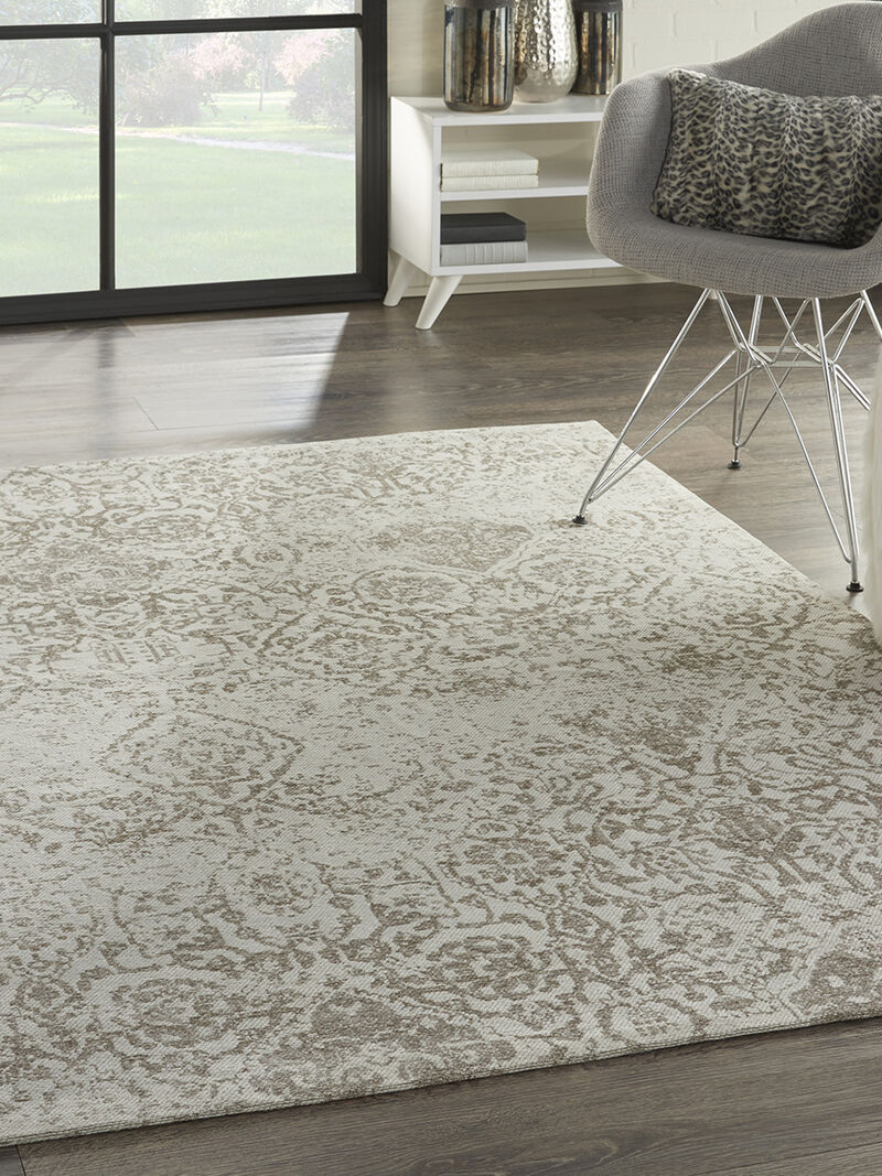 Damask DAS06 Ivory 3'6" x 5'6" Rug