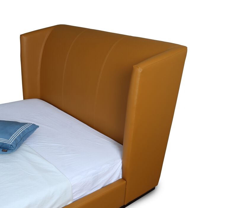 Lenyx Brown Queen Bed
