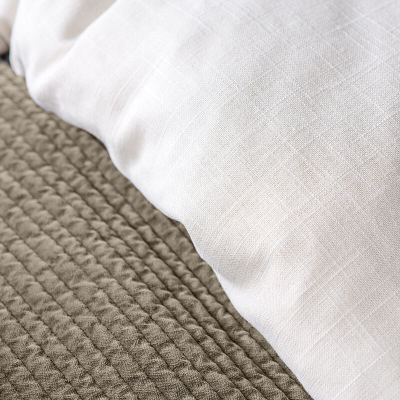 Hera White King Duvet Cover Set image number 2