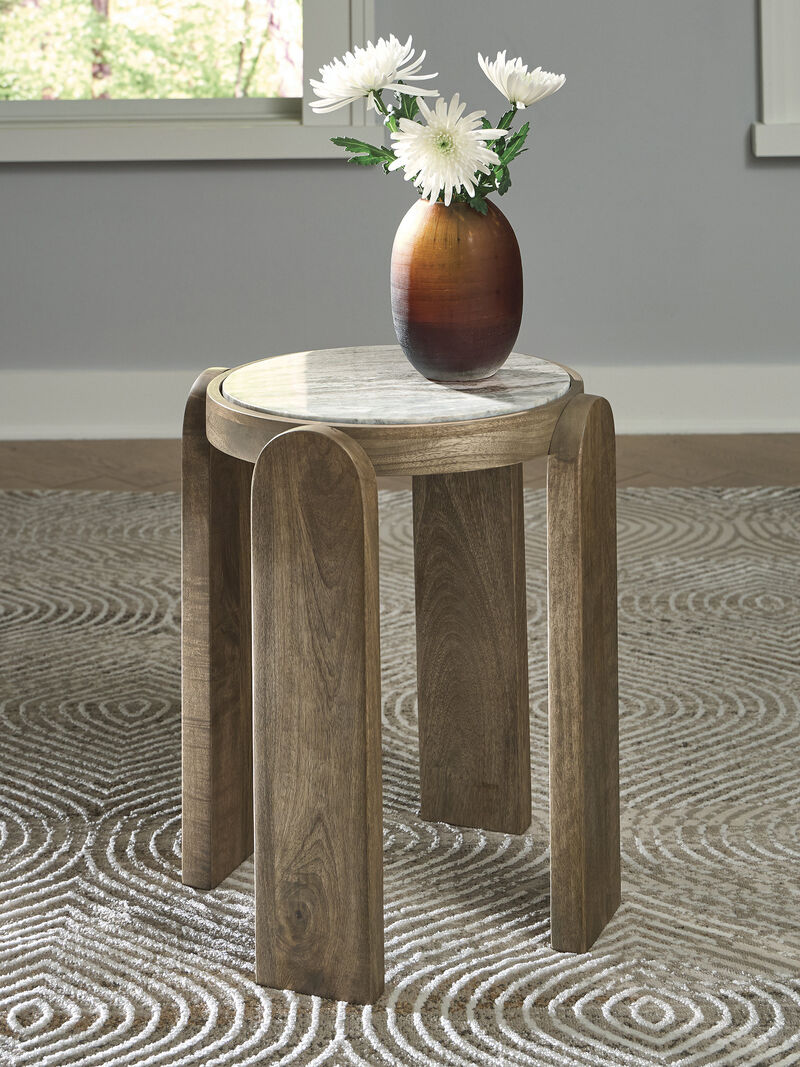 Gavrilley Accent Table image number 1