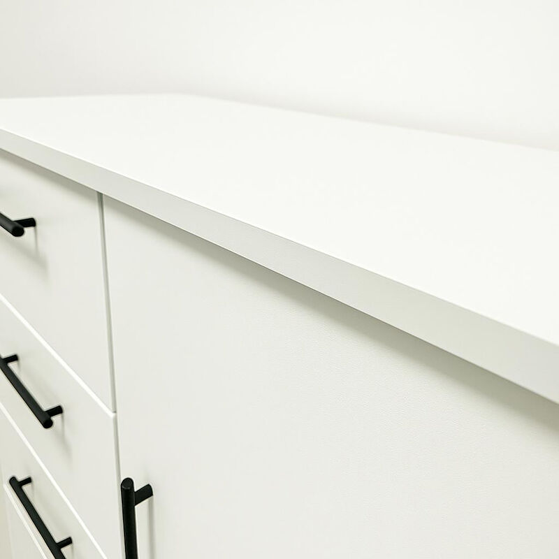 Robin Gentleman's Chest in White