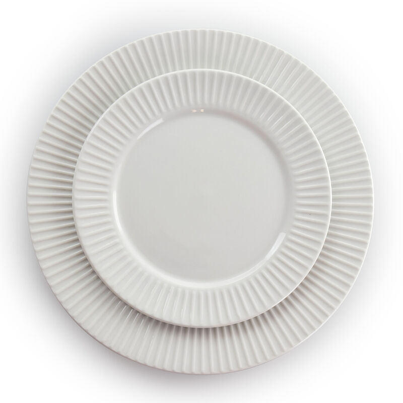 Elama Elle 18 Piece Porcelain Dinnerware Set with 2 Large Serving Bowls in White