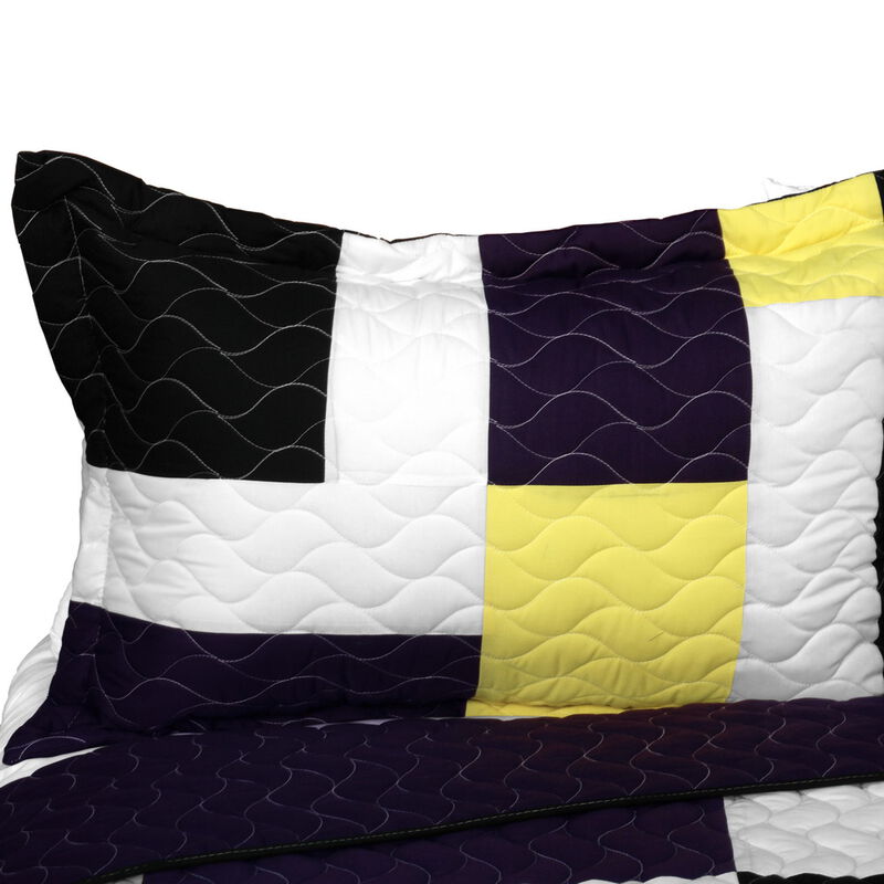 3-Piece Vermicelli Quilted Patchwork Quilt Set with Matching Shams image number 2