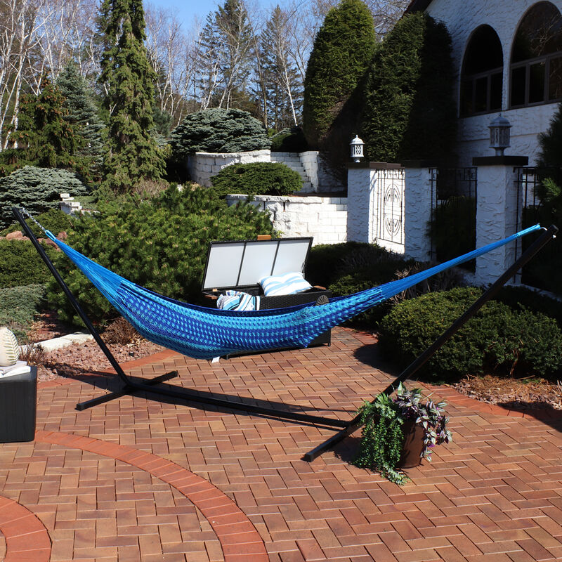 Sunnydaze 2-Person Cotton/Nylon Hammock with Steel Stand