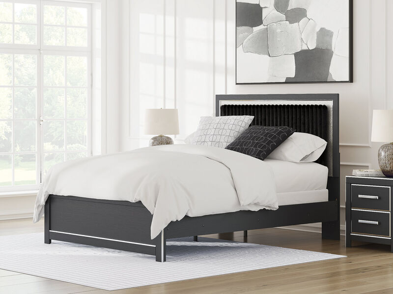 Birmonton Queen Upholstered Panel Bed image number 1