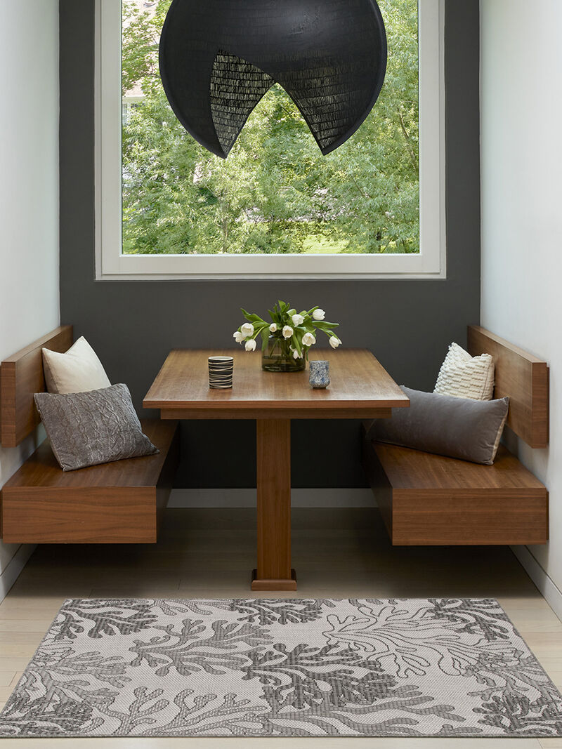 Garden Oasis GOA05 Gray 3' x 5' Rug