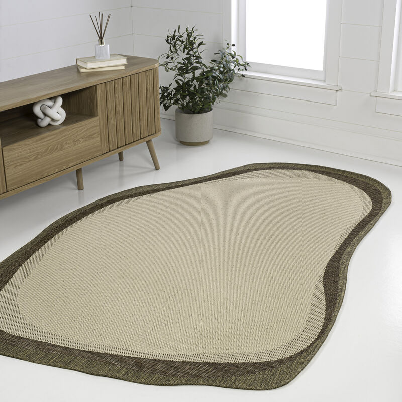 Wyatt Modern Rustic Abstract Indoor/Outdoor Shaped Area Rug