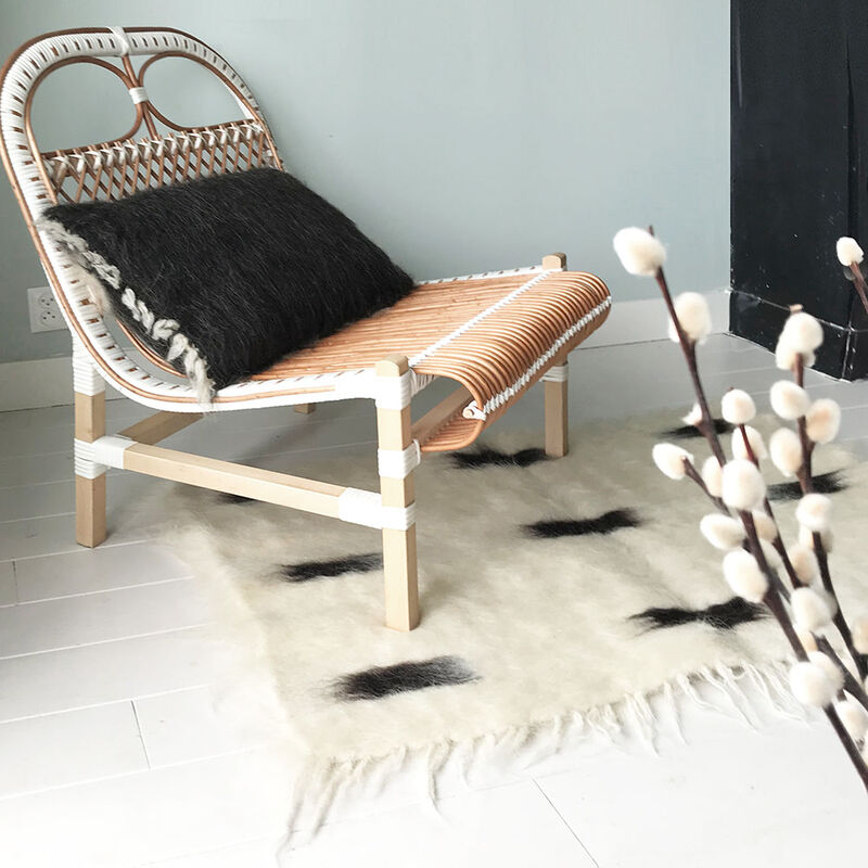 Diamond rectangle cushion black image number 3