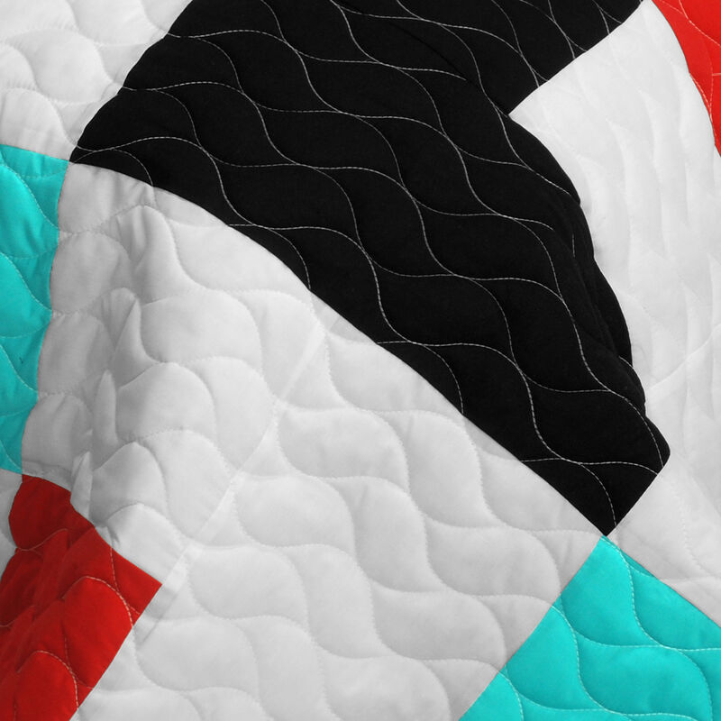 Queen Size 3-Piece Vermicelli Quilted Patchwork Quilt Set with Matching Shams image number 3
