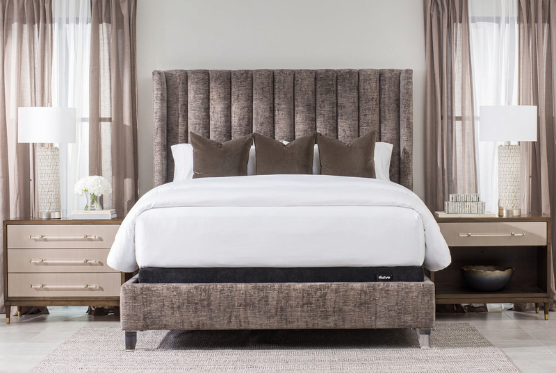 Tall Wings Scoop King Bed image number 1