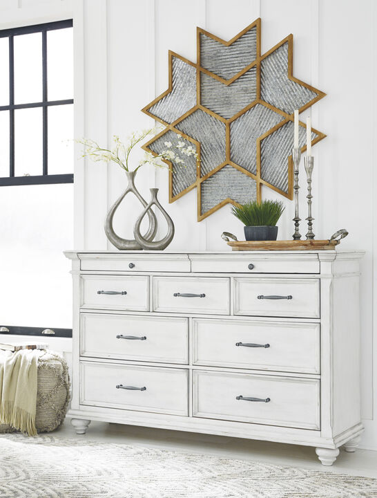 Kanwyn 9 Drawer Dresser