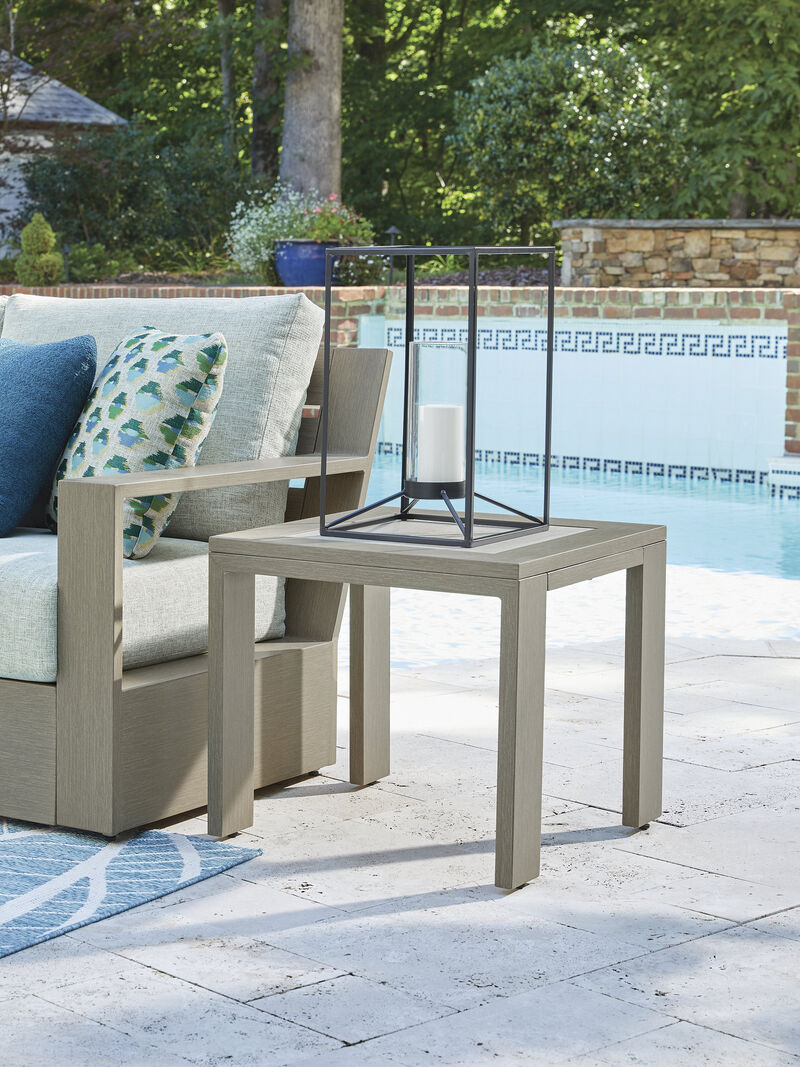 Kimpton Isle Outdoor End Table image number 1