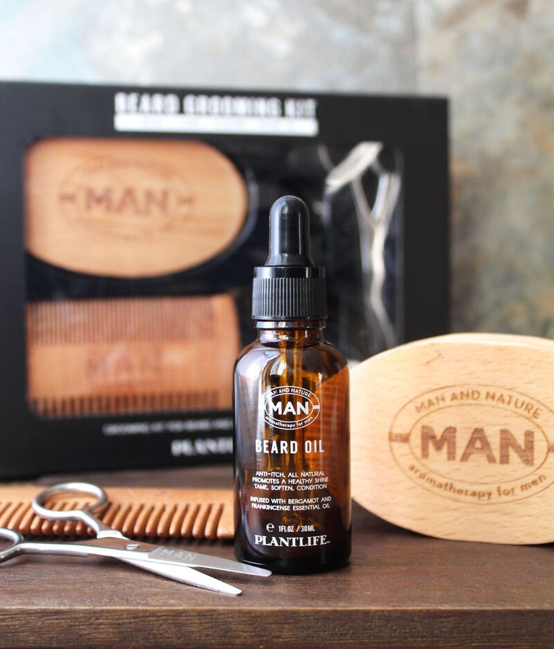 Plantlife Men's Grooming Beard Kit Gift Set image number 2