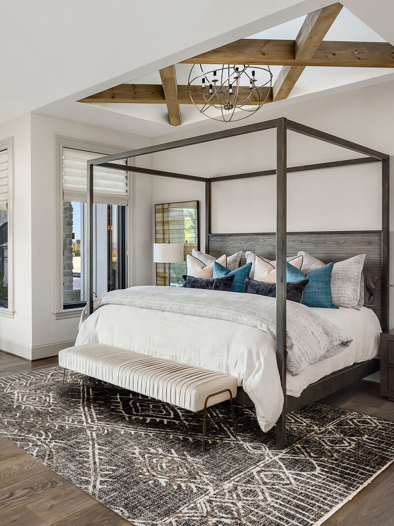 Izmir IZ1 Midnight 3'3" x 5'3" Rug