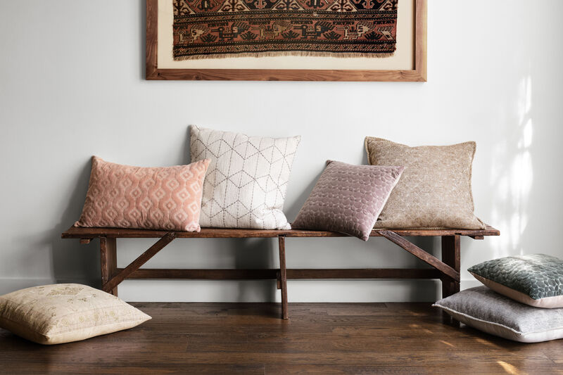 II P0866 Blush 16"x26" Down Pillow