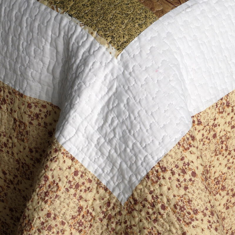 Cotton Vermicelli Quilted Printed Quilt Set 3 Piece Queen Size Soft Bed Cover Set image number 2