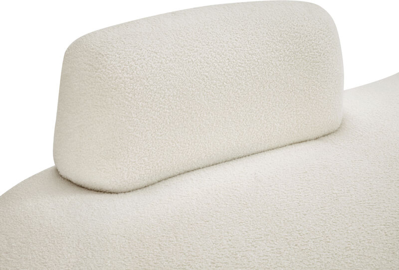 Meridian Furniture Argyle Cream Teddy Fabric Chaise/Loveseat