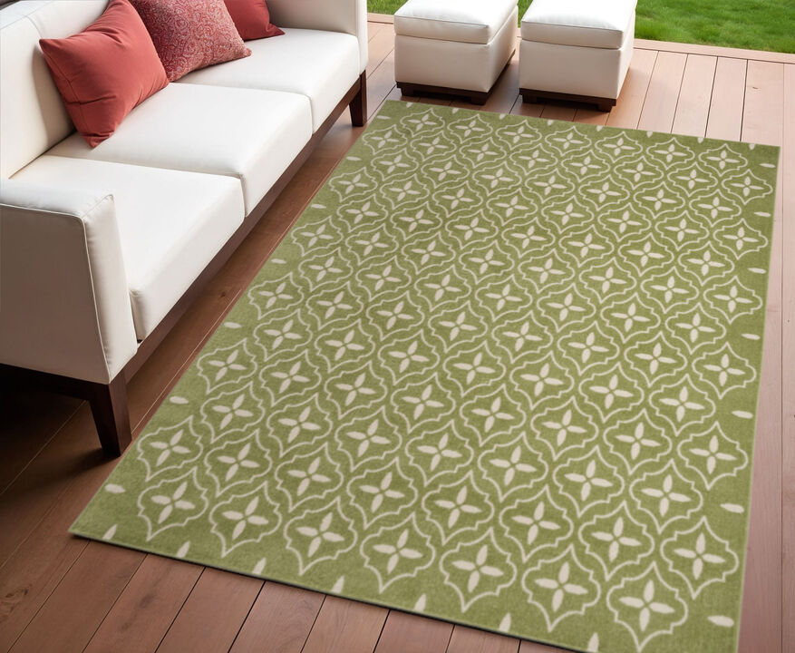 HomeRoots 4' X 6' Green And Ivory Geometric Indoor Outdoor Area Rug