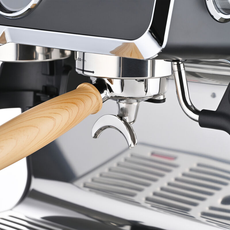 TRU Fuly Automatic 19 Bar Espresso Machine with Grinder image number 7
