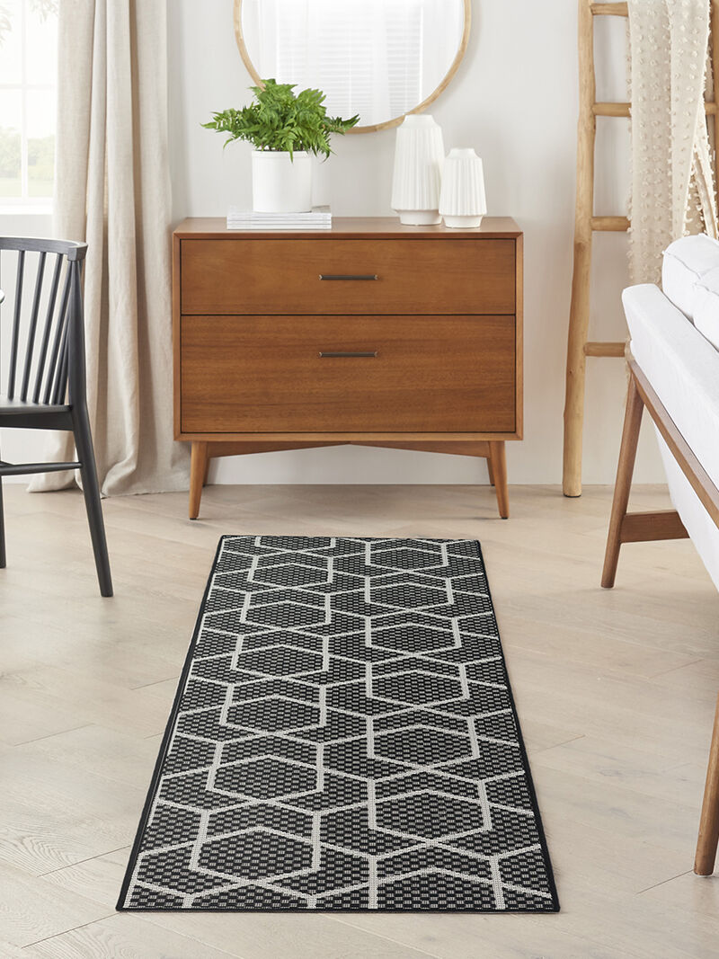 Horizon Indoor/Outdoor HOZ01 Black 2' x 6' Rug