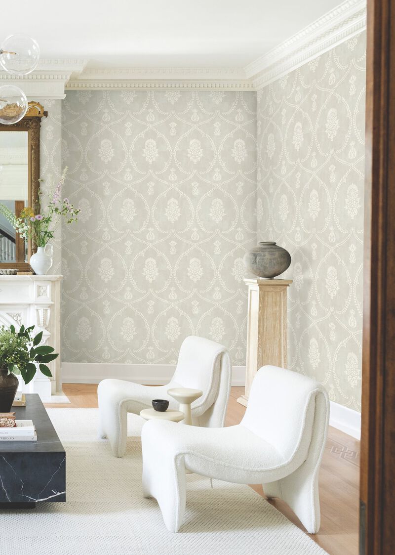 Royal Damask Gray Wallpaper (Double Roll) image number 4