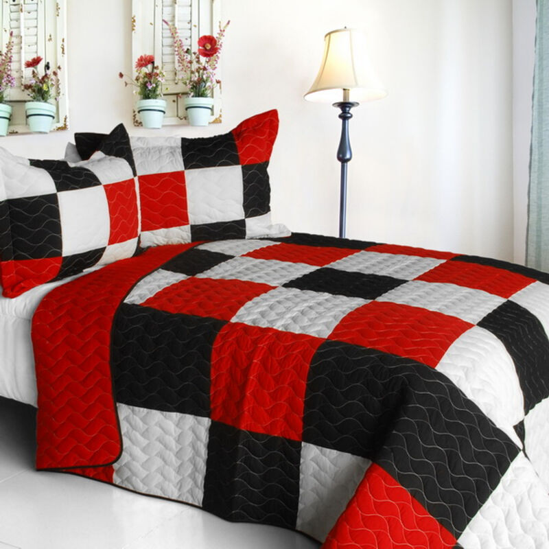 3 Piece Queen Size Patchwork Quilt Set with Vermicelli Quilted Design-Black image number 0