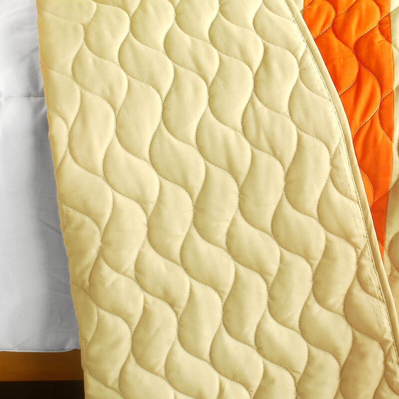 Queen Size 3-Piece Patchwork Quilt Set with Matching Pillow Shams image number 3