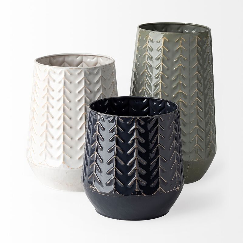 Embossed Chevron Metal Vase – Decorative Organically Patterned Vase for Dining Table or Coffee Table