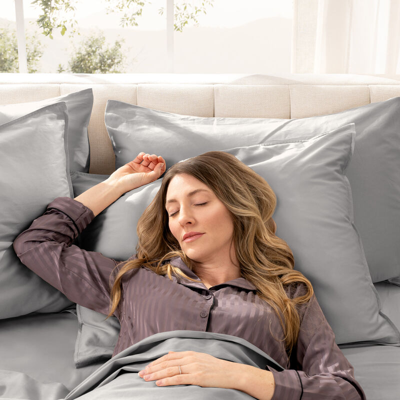400 Thread Count Organic Cotton Sateen Pillowcase Set image number 2