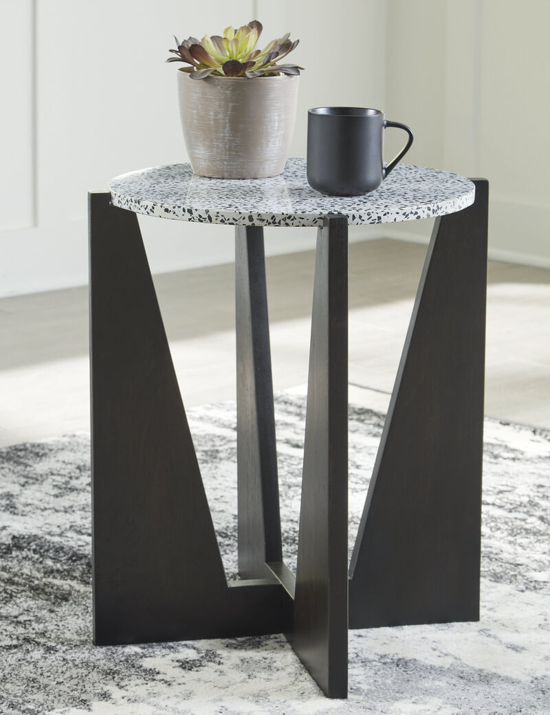Tellrich Accent Table image number 1