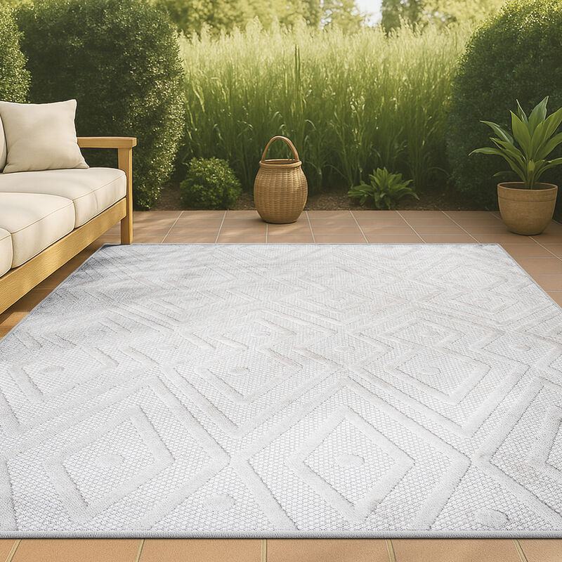 Balansat Moroccan Diamond Indoor/Outdoor Area Rug