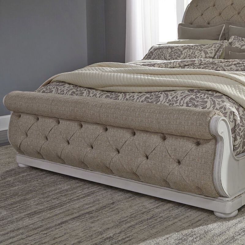 Liberty Furniture King California Sleigh Bed in Rubberwood Solids w/ White Oak & Birch Veneers image number 6