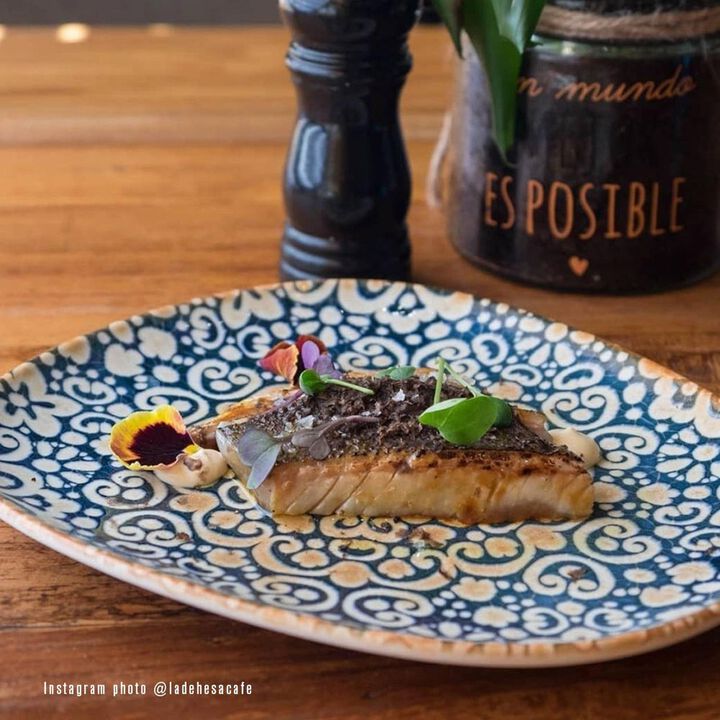 Alhambra 9.5" x 7.5" Organic Decorated Porcelain Plate (Set of 4)