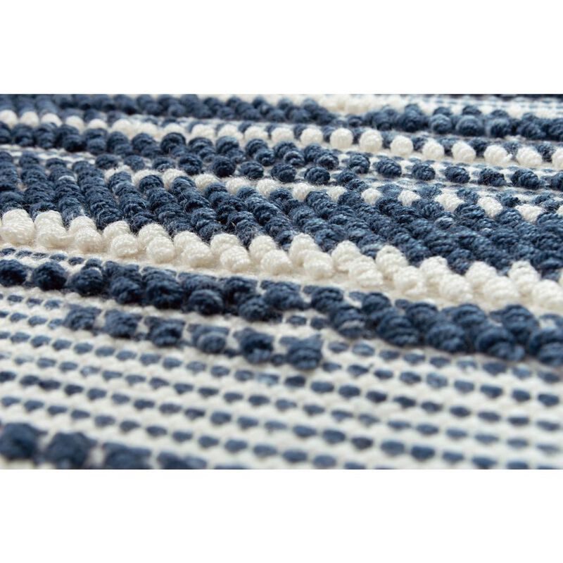 Hand Woven Flat Weave Pile Wool/ Polyester Rug, 5' x 7'6"