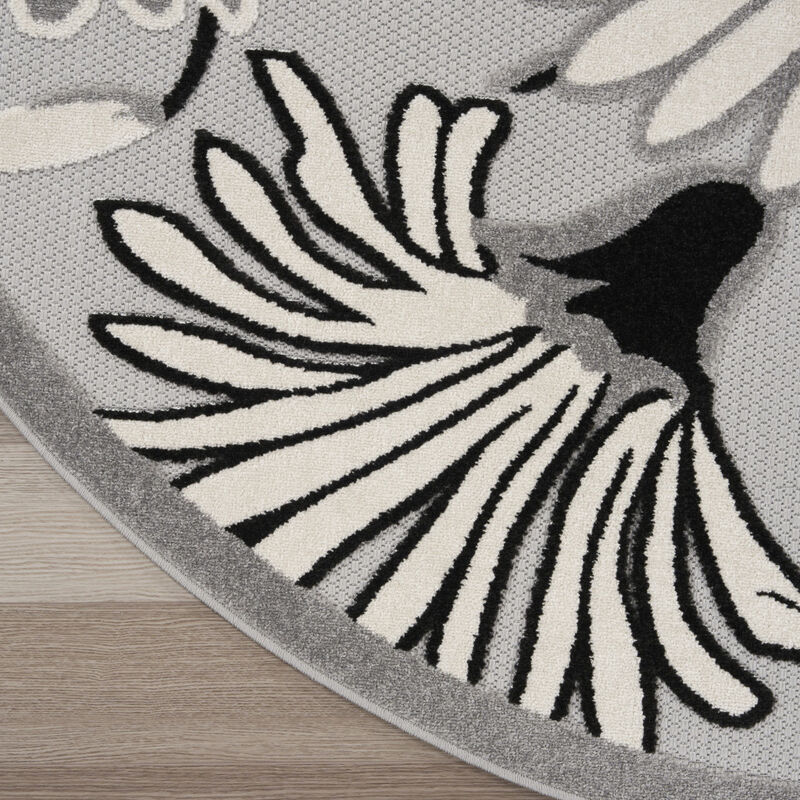 HomeRoots 5' Black And White Round Floral Indoor Outdoor Area Rug image number 5