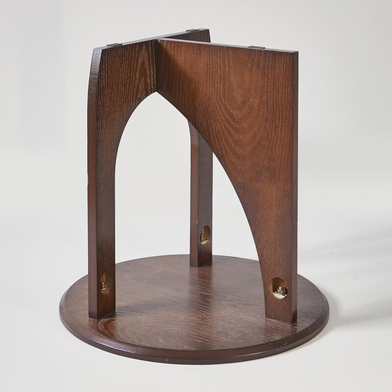 Solid Wood Round Side Table, Sculpted Rubberwood Accent Piece, Walnut Finish image number 5