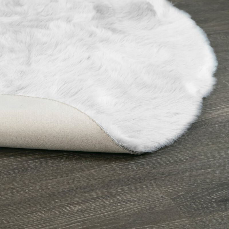 Glamour Home Aurora White Round Faux Fur Area Rug 5 Foot Wide