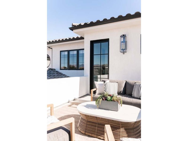 Beckham Exterior Wall Sconce image number 2