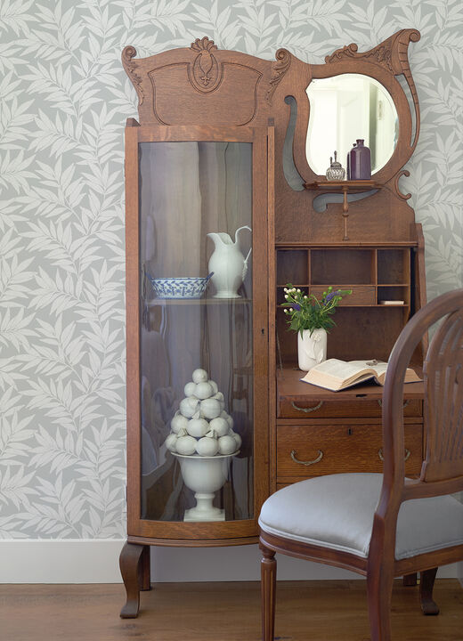 Morris Light Grey Leaf Wallpaper