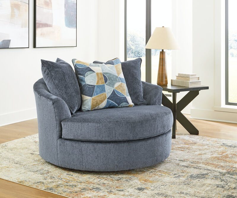 Maxon Place Oversized Swivel Accent Chair image number 1