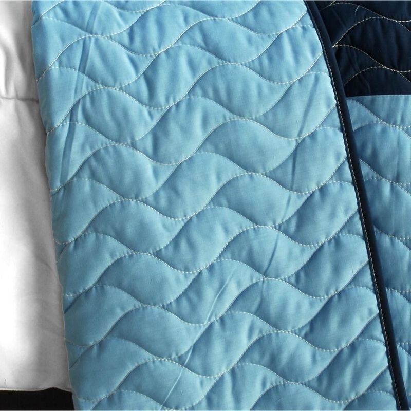 Azurite Plaid Quilt Set Queen Size with Patchwork and Quilted Stitching-Blue image number 4