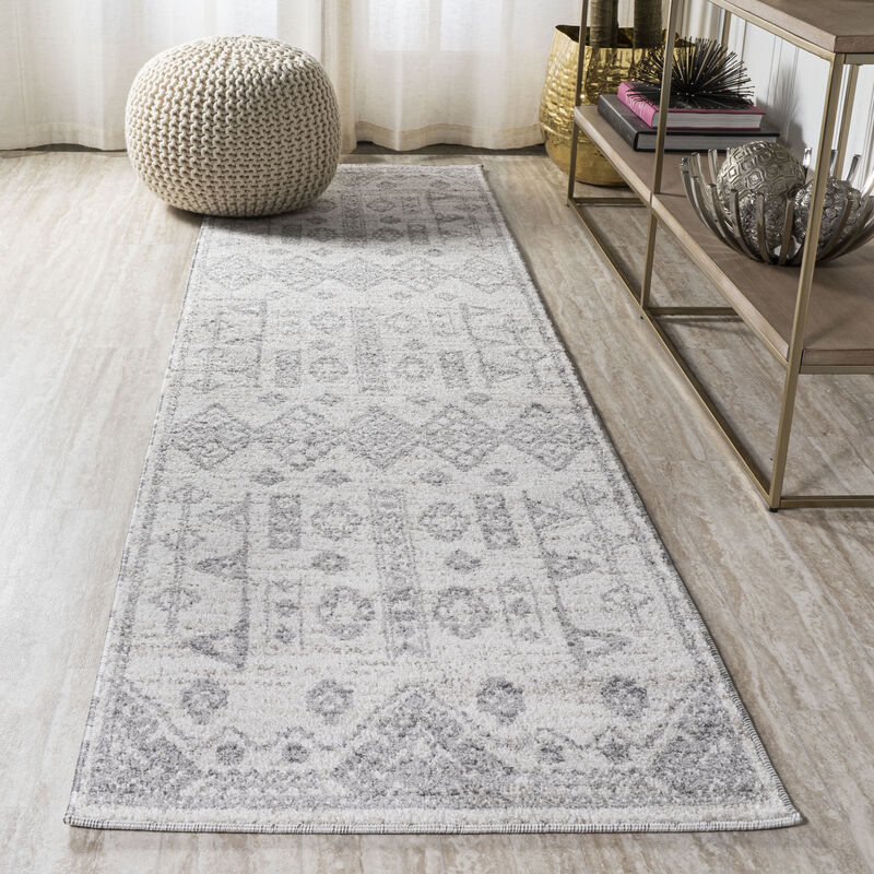 Idris Tribal Diamond Geometric Area Rug