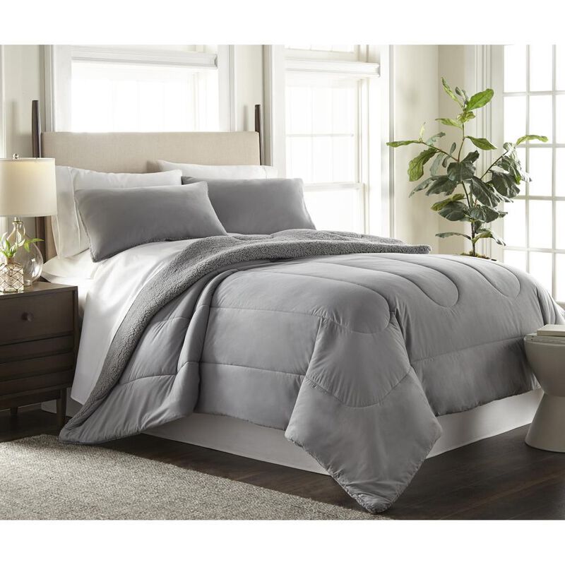 Micro Flannel Reverse to Sherpa Comforter Set