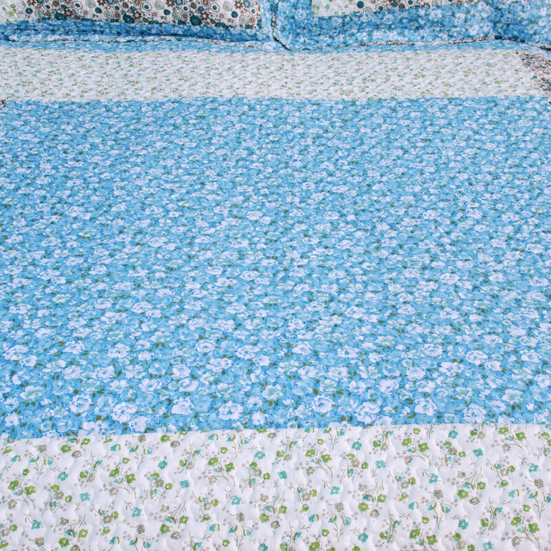 Midsummer Dream Queen Cotton Quilt Set with Floral Patchwork Design image number 2