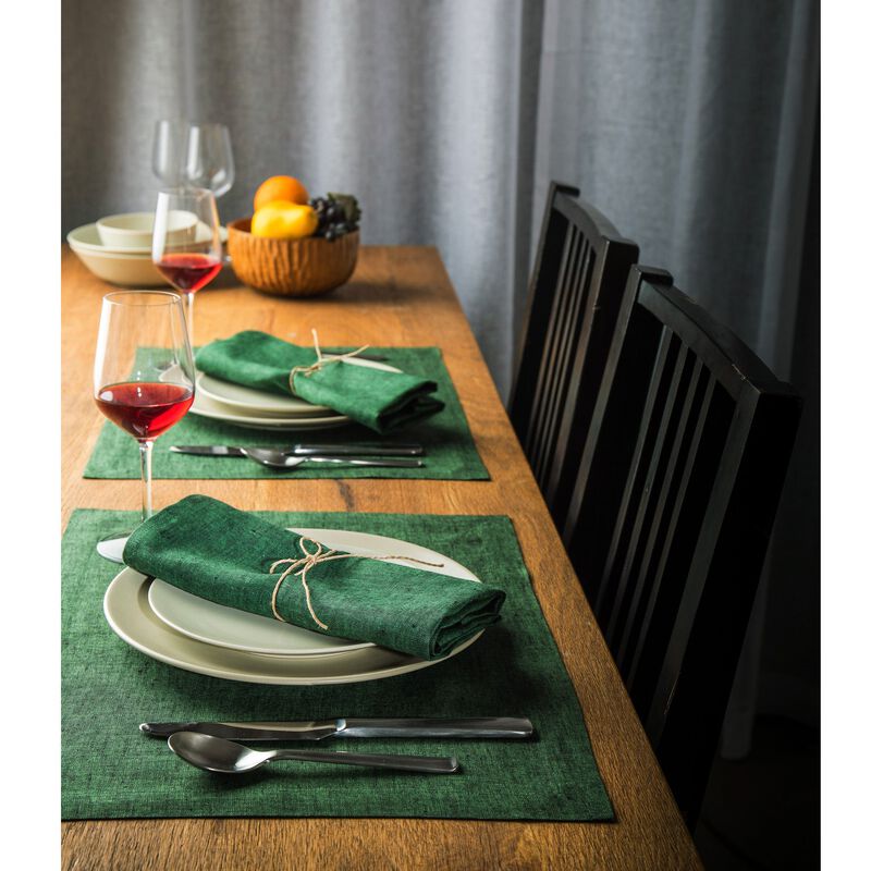 Solino Home Athena 100% Linen Placemats &ndash; Set of 4, 14 x 19 in, Machine Washable, Holiday and Everyday Dining