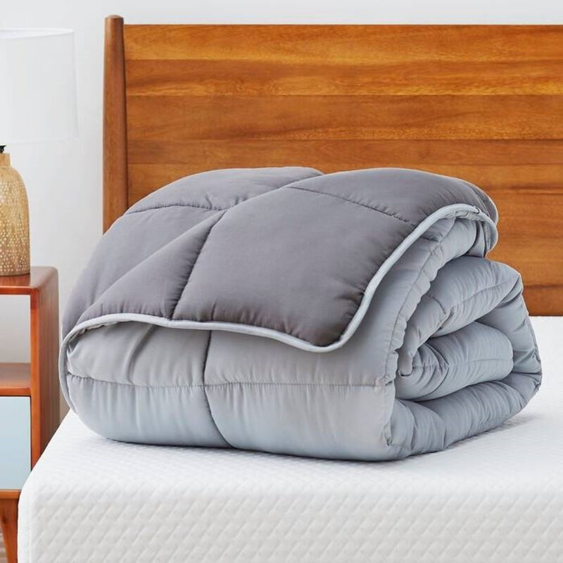 Lightweight Microfiber Comforter &ndash; Reversible Down Alternative for All Seasons